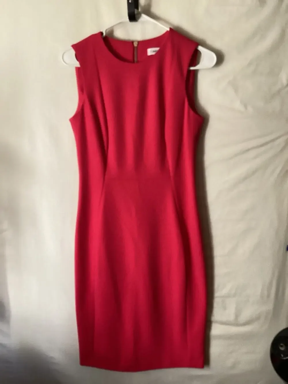 1131 Calvin Klein Sleeveless Sheath Dress Jewel Neck Knee Length Pink Size 4